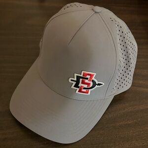 SDSU - XL Performance Hat 🔴⚫️